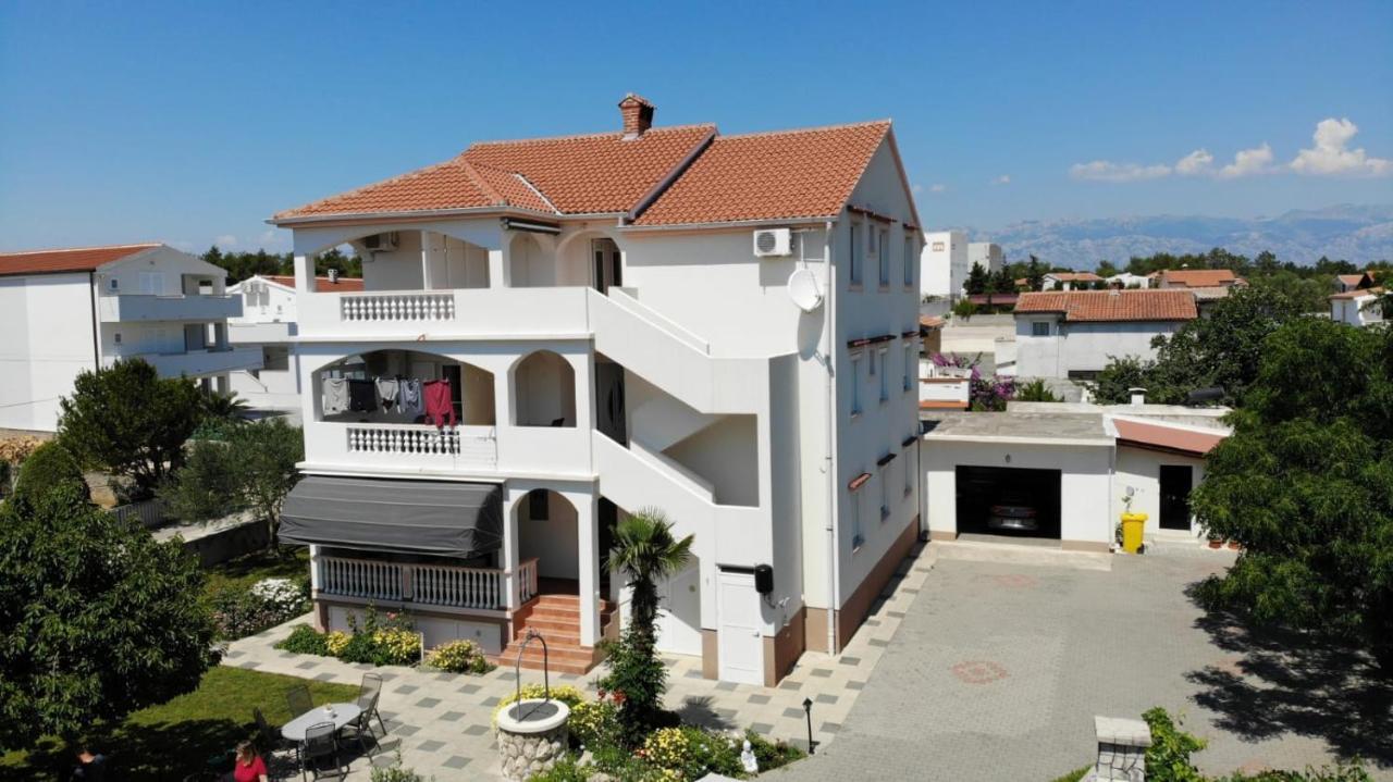 Apartmani Sanja Vrsi Bagian luar foto