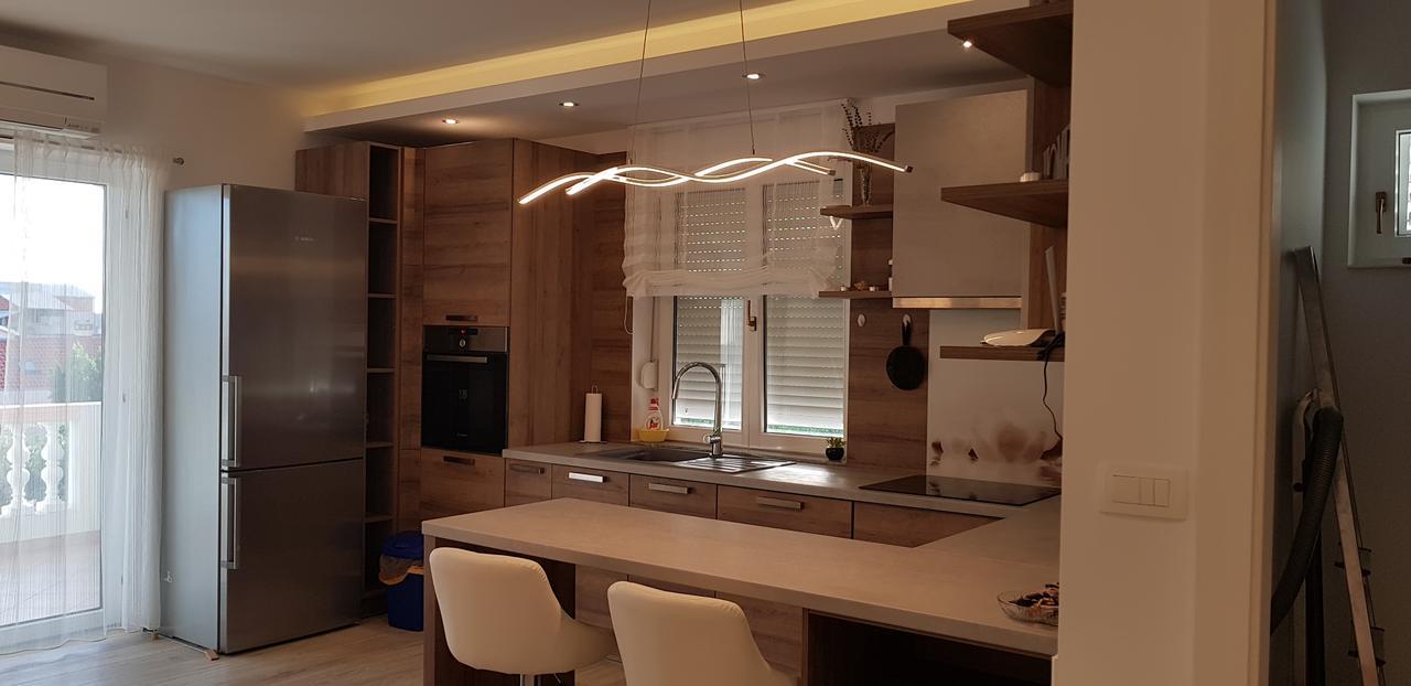 Apartmani Sanja Vrsi Bagian luar foto