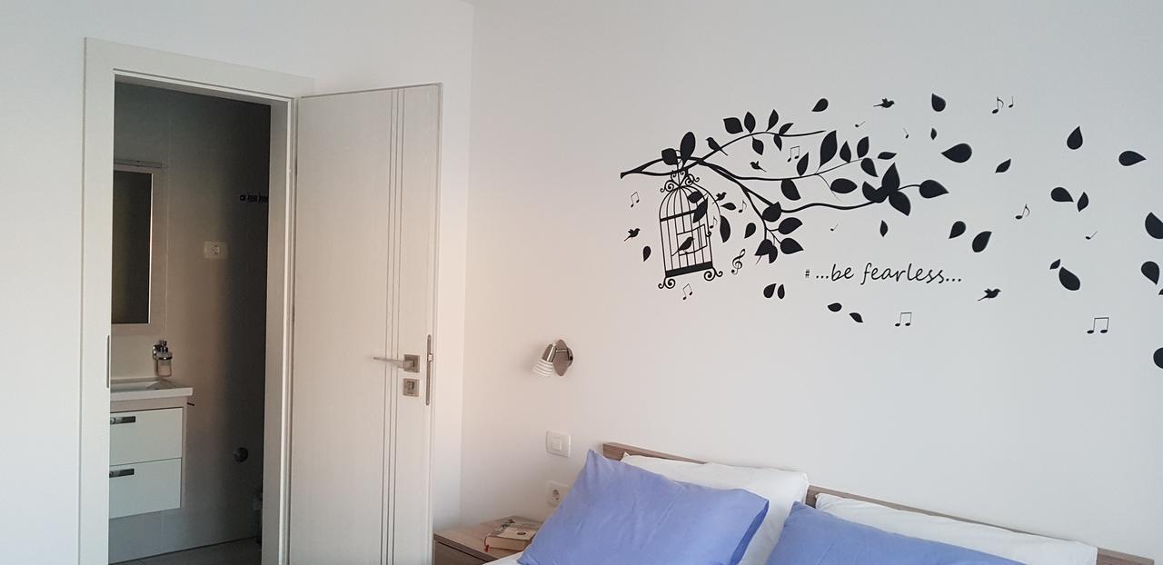 Apartmani Sanja Vrsi Bagian luar foto